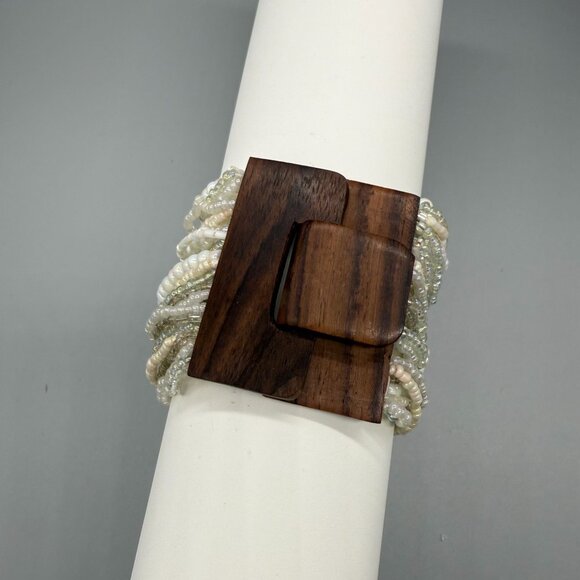 VTG White Cream Seed Beaded MultiStrand Bangle Bracelet Wooden Clasp Bohemian - Picture 2 of 3